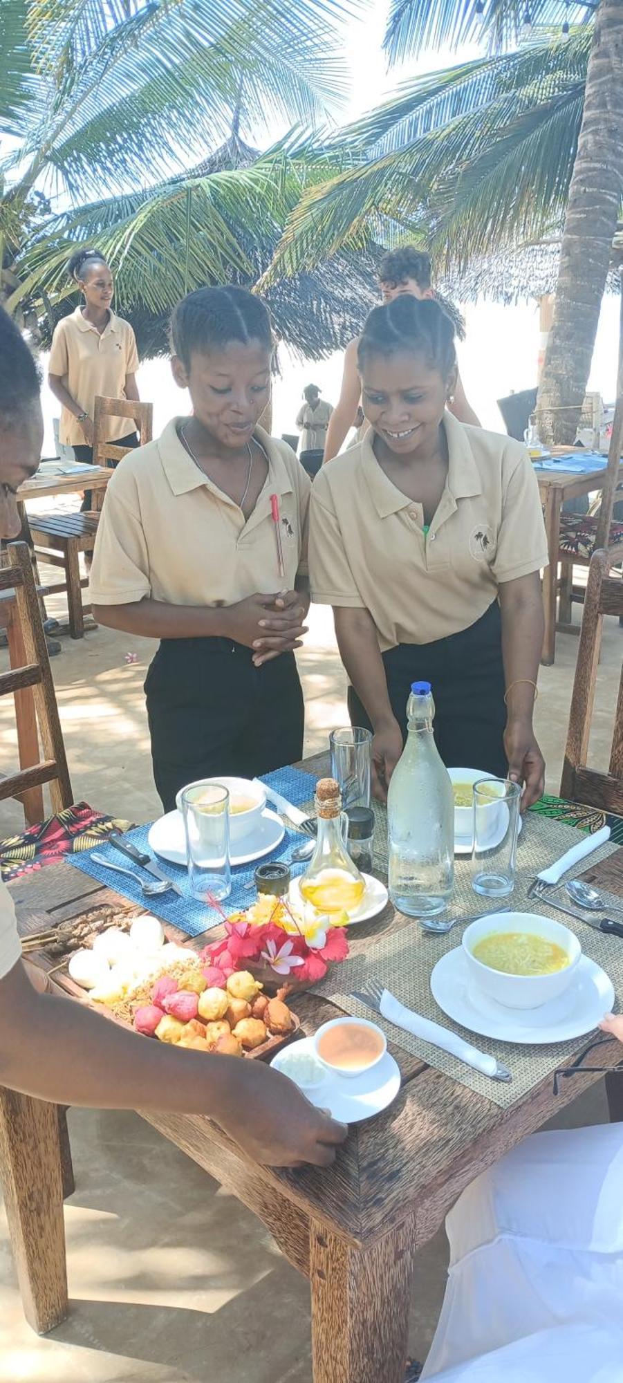 Swahili Palace Zanzibar 普瓦尼梅查恩加尼 外观 照片