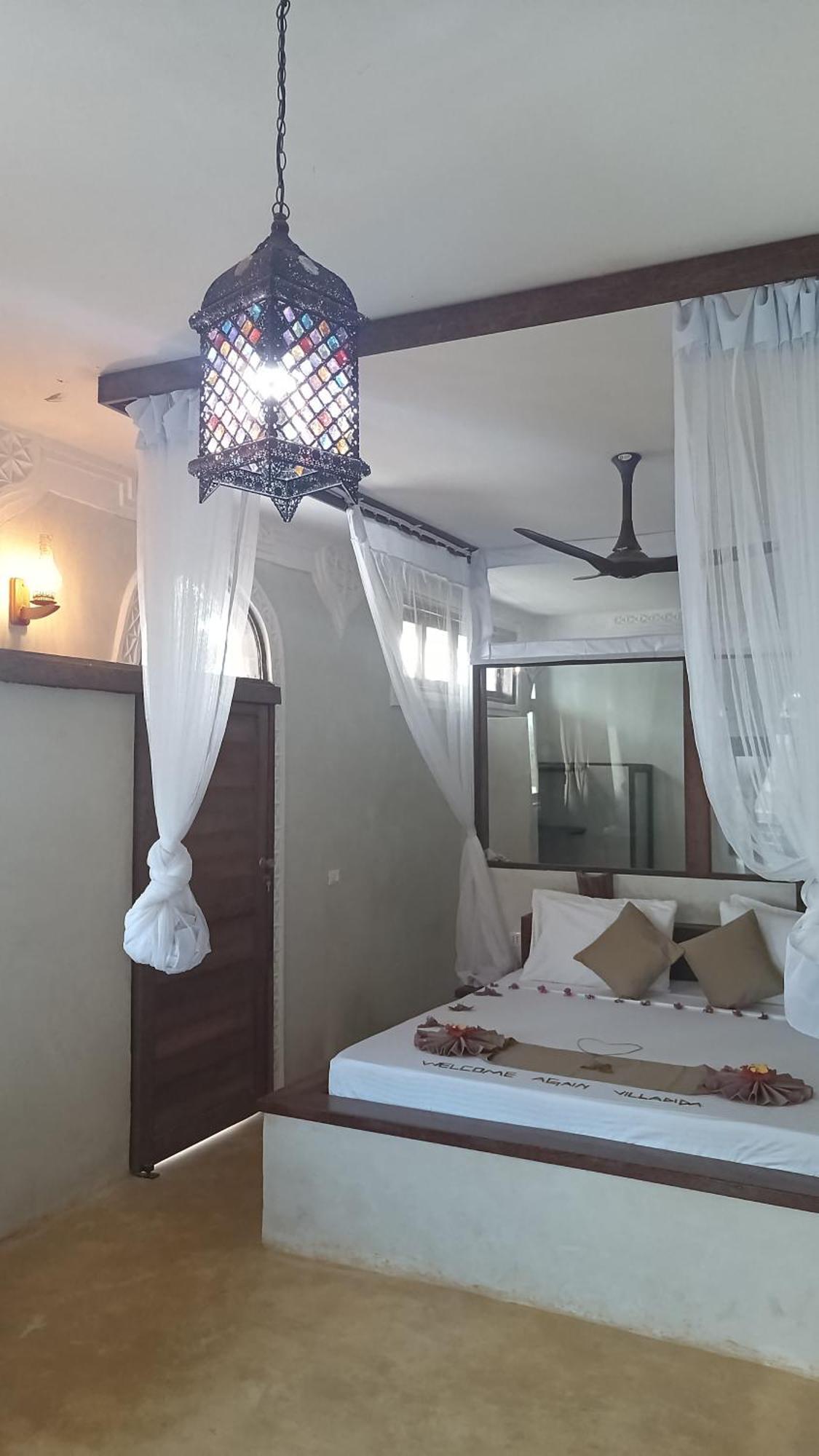 Swahili Palace Zanzibar 普瓦尼梅查恩加尼 外观 照片
