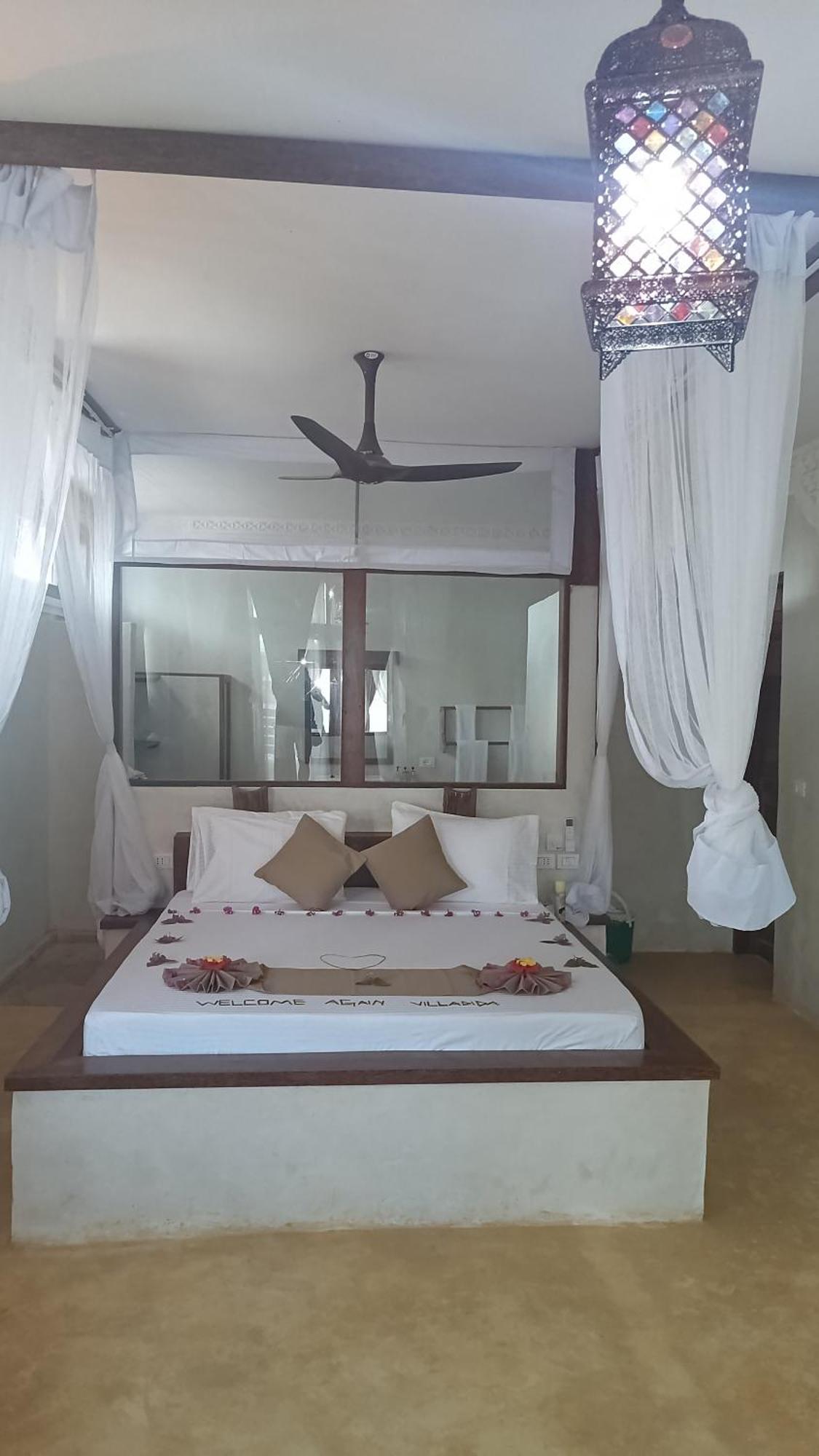 Swahili Palace Zanzibar 普瓦尼梅查恩加尼 外观 照片