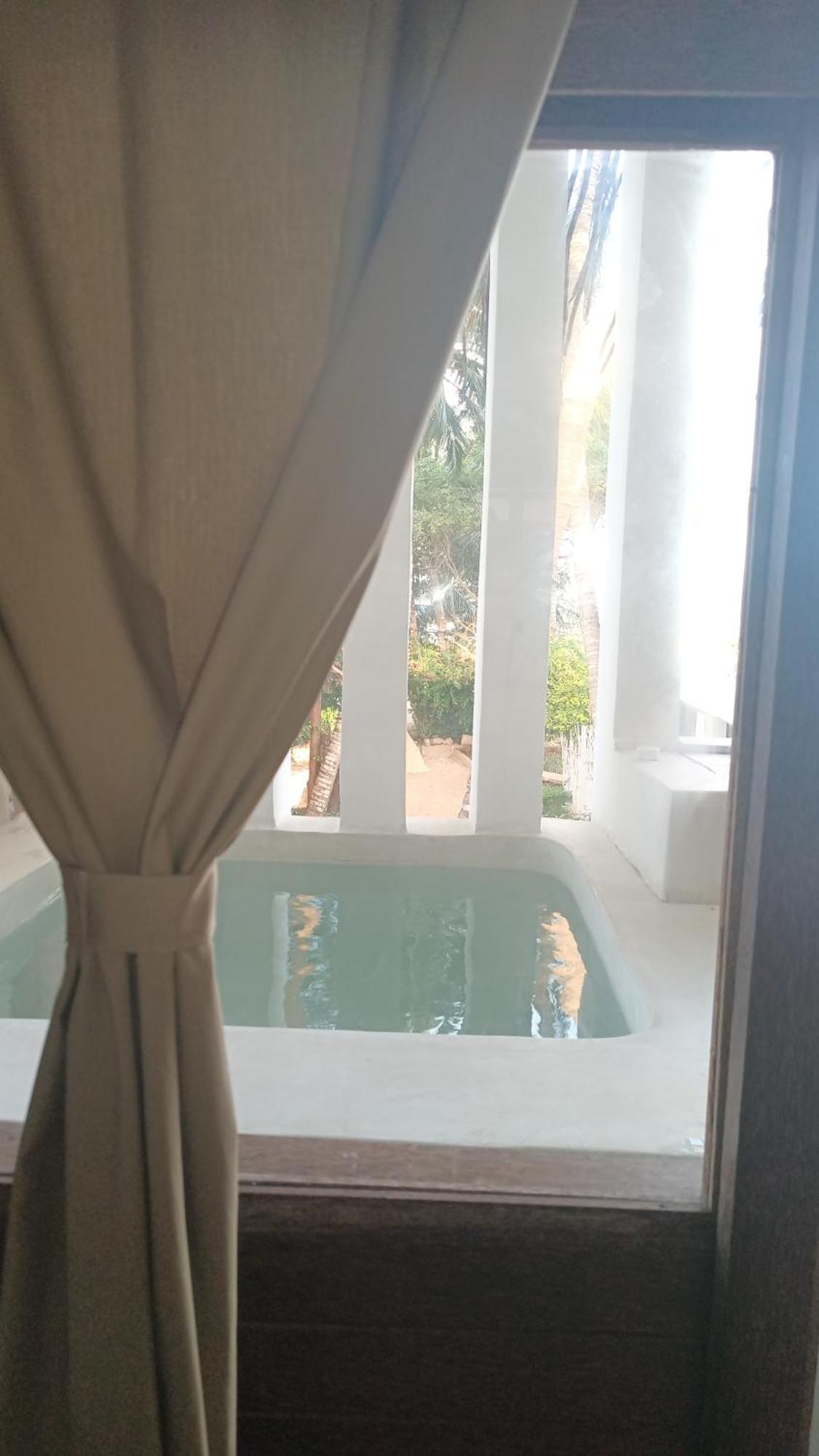 Swahili Palace Zanzibar 普瓦尼梅查恩加尼 外观 照片