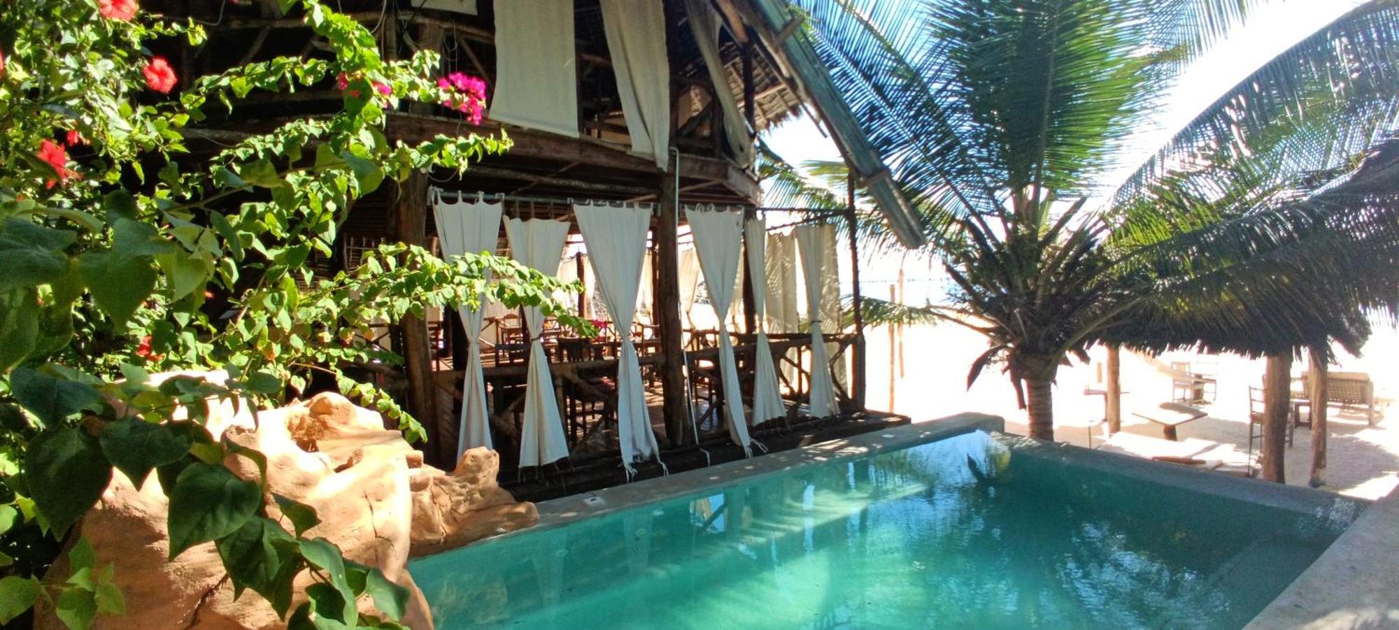 Swahili Palace Zanzibar 普瓦尼梅查恩加尼 外观 照片